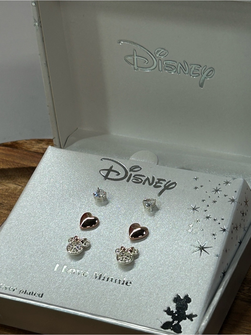 L.A. rocks Disney I love Minnie earrings in original box